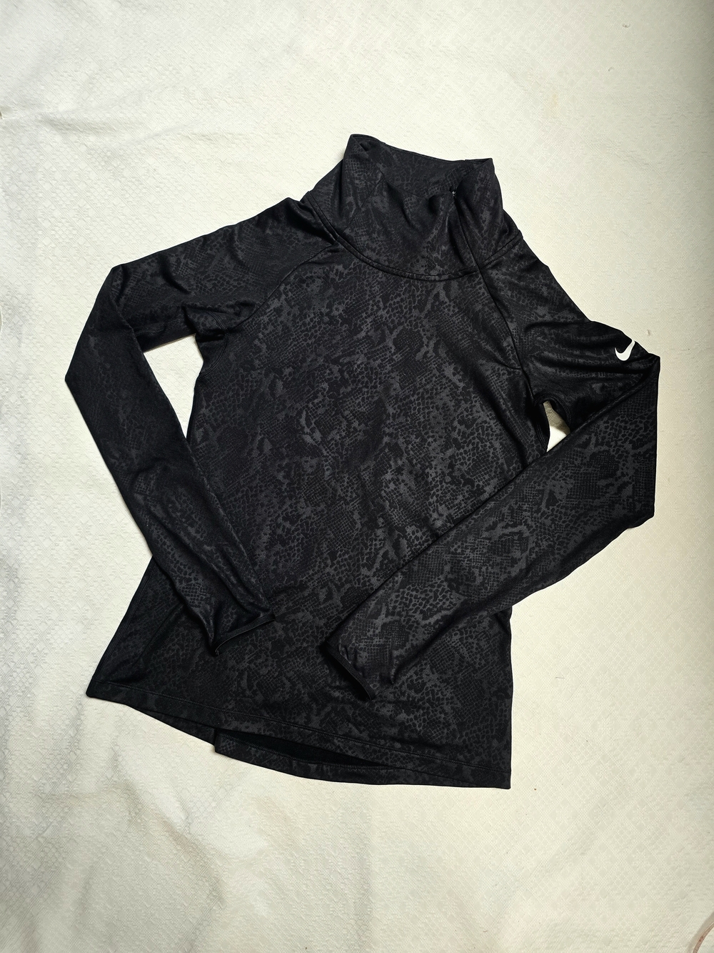Nike Women's Pro Dri-FIT Black Snakeskin Pullover